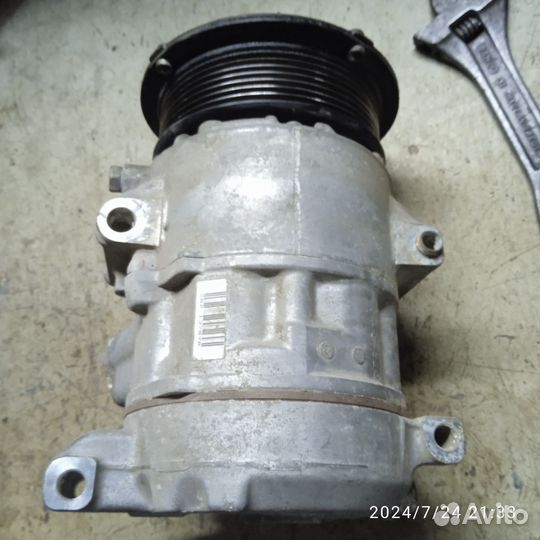 Компрессор кондиционера 6SEU16C