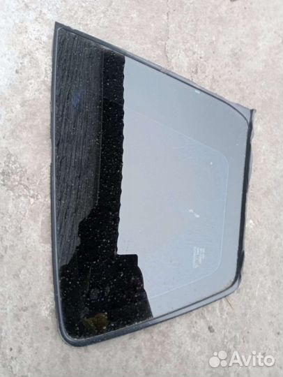 Стекло Pontiac Vibe