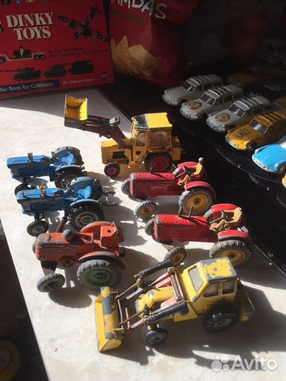 Dinky ,Corgi такторы
