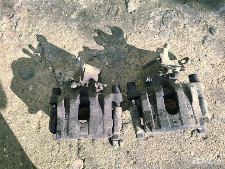 Скобы 292 суппорта Opel vectra C, Saab 9-3