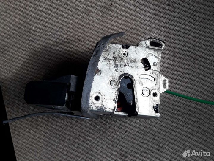 Замок задний правый BMW E39