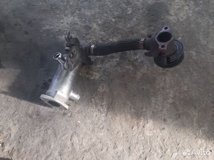 Клапан егр Kia Carnival 2.9 crdi J3