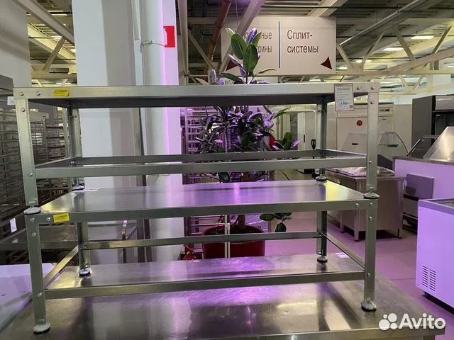 Стеллажи, столы, мойки