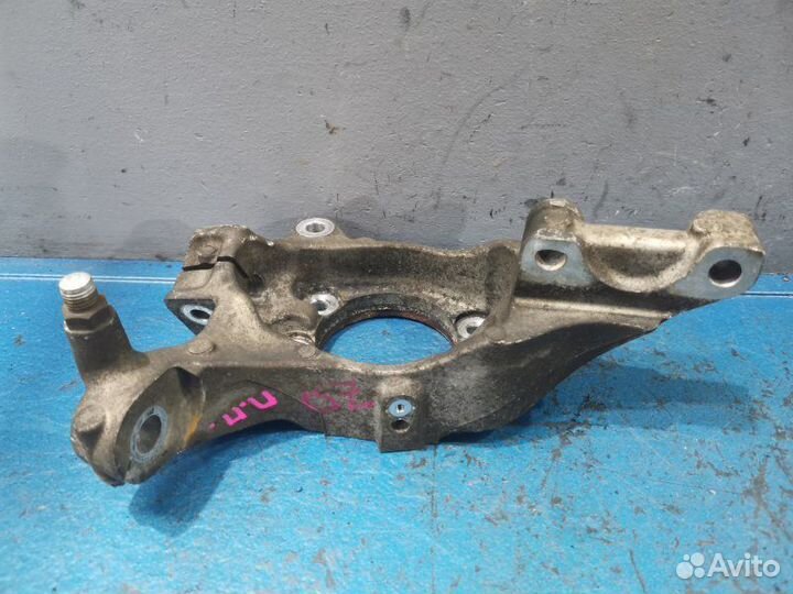 Кулак поворотный передний правый Nissan Murano Z51