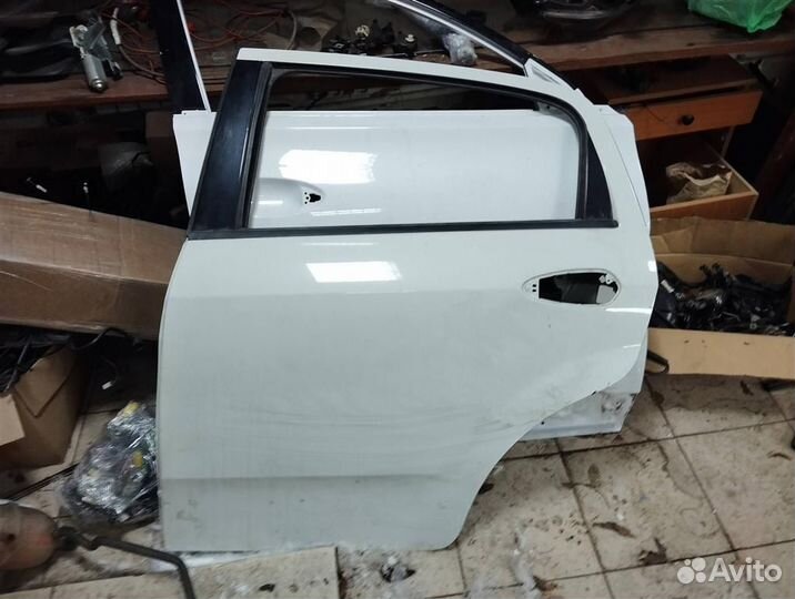 Дверь задняя левая fiat Punto