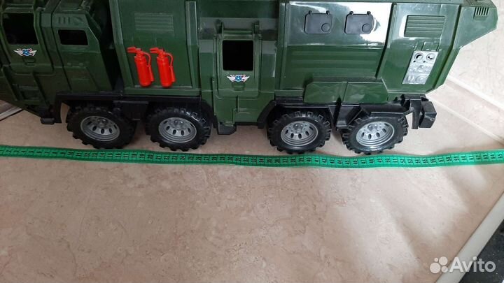 Игрушка машина военный тягач