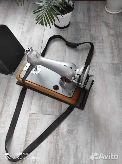 Швейная машинка