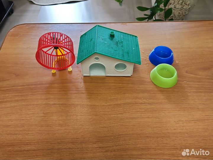 Домик,колесо,пойка для хомяка