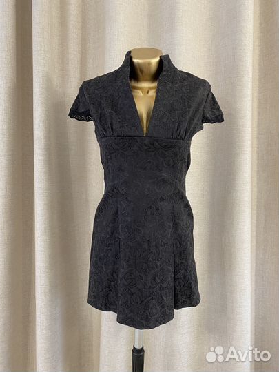 Маленькое черное платье