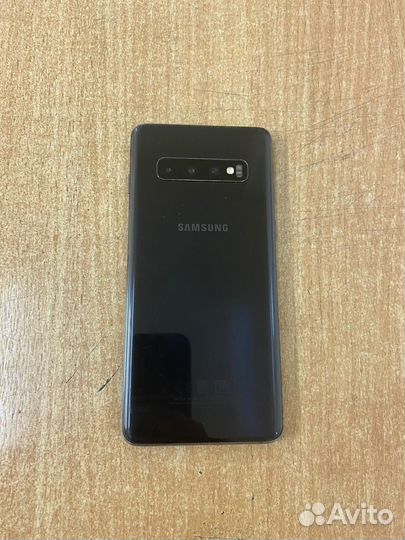 Samsung Galaxy S10, 8/128 ГБ