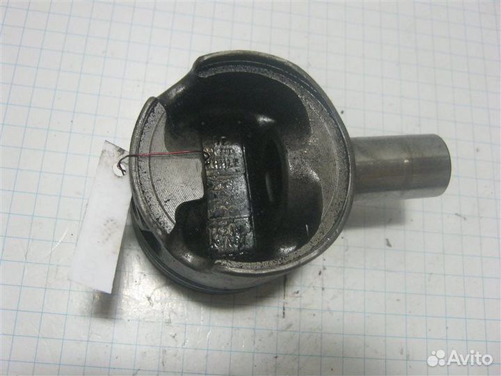Поршень Volkswagen Passat B3 1988-1993 V286P