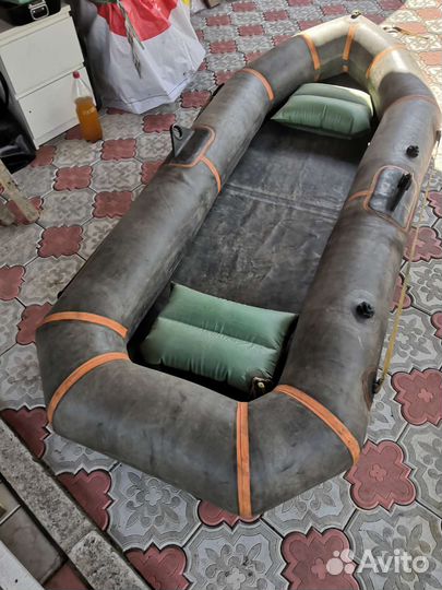 Лодка надувная резиновая