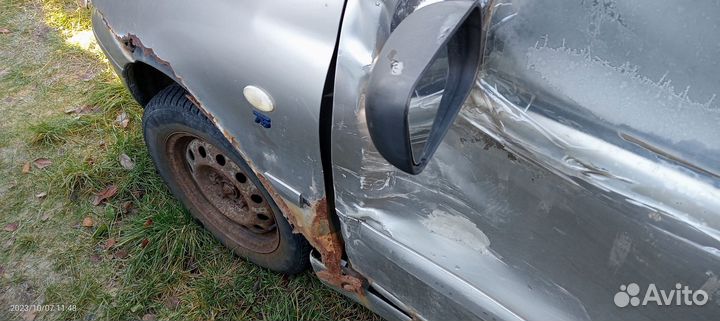 FIAT Palio 1.2 МТ, 1999, битый, 300 000 км