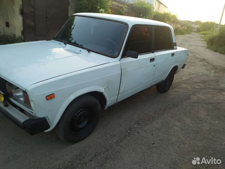 ВАЗ 2105 1.5 МТ, 1996, 100 000 км