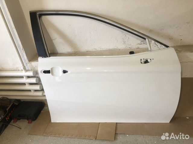 Дверь передняя правая Toyota Camry V70 (б/у, ориги