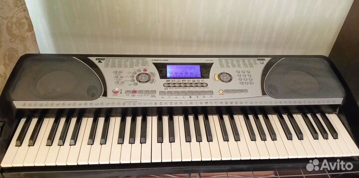 Синтезатор cortland m-6180