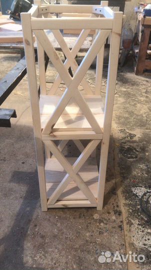 Стеллаж деревянный