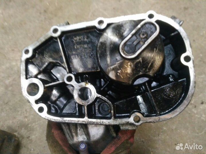 Кронштейн масляного фильтра Audi A6 C5