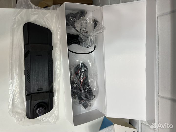 Видеорегистратор зеркало с камерой заднего вида