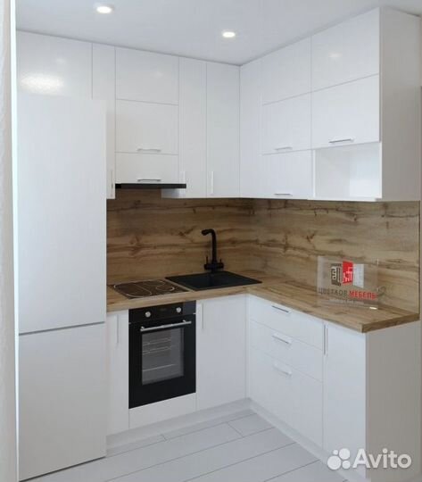 Кухонный гарнитур с крашенными фасадами артикул 83