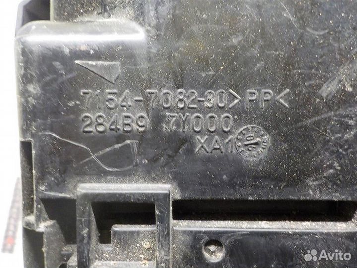 Корпус блока предохранителей Nissan Murano (Z50)