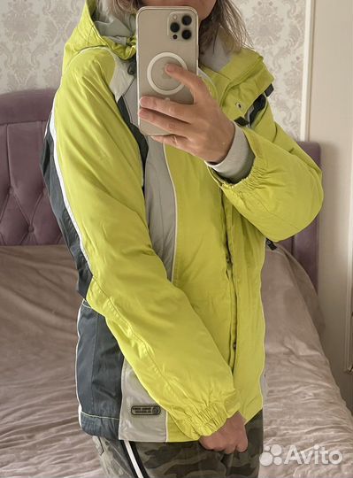 Горнолыжная куртка женская glissade