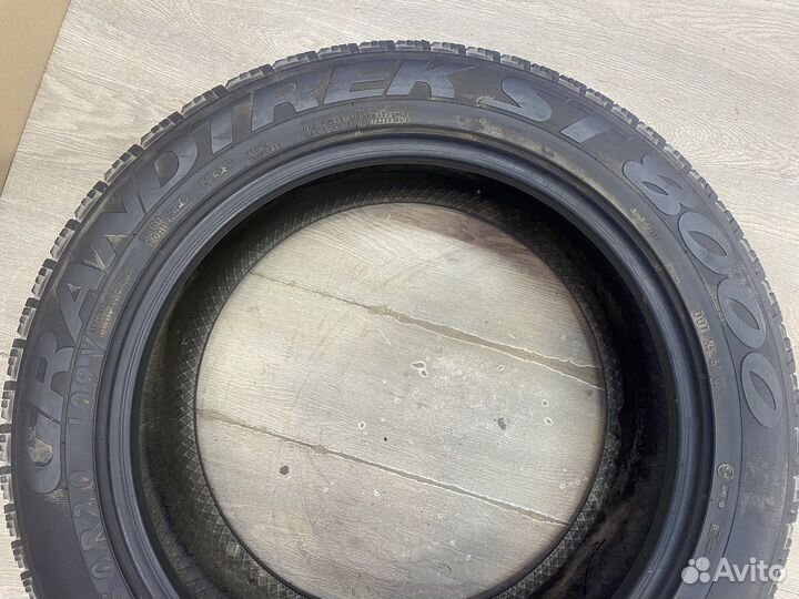 Dunlop Grandtrek ST 8000 255/50 R20