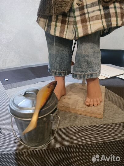 Чудесный мальчуган в образе рыбака