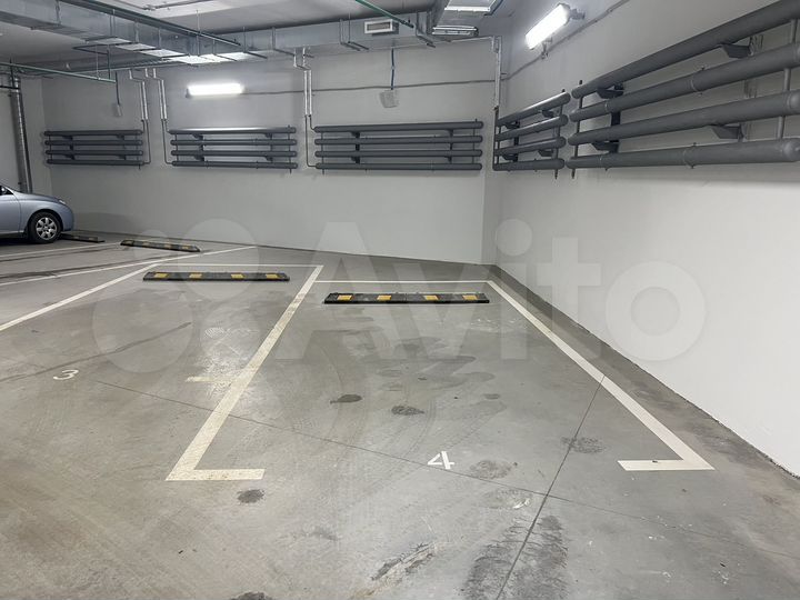 Машиноместо, 14 м²