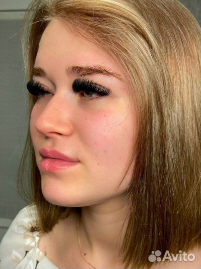 Наращивание ресниц, мега объем