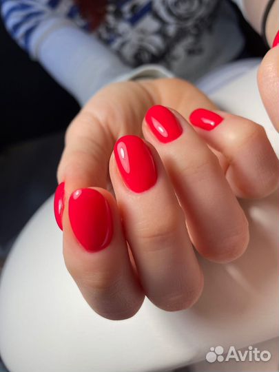 Маникюр, педикюр