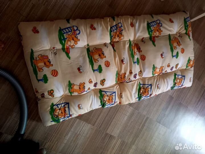 Матрац и одеяло в детскую кровать