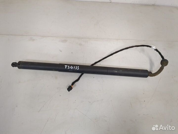 Амортизатор крышки багажника Audi Q3, 2016