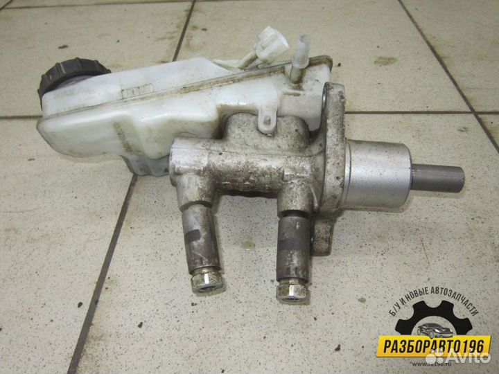 Цилиндр тормозной главный Ford Focus II 2008-2011