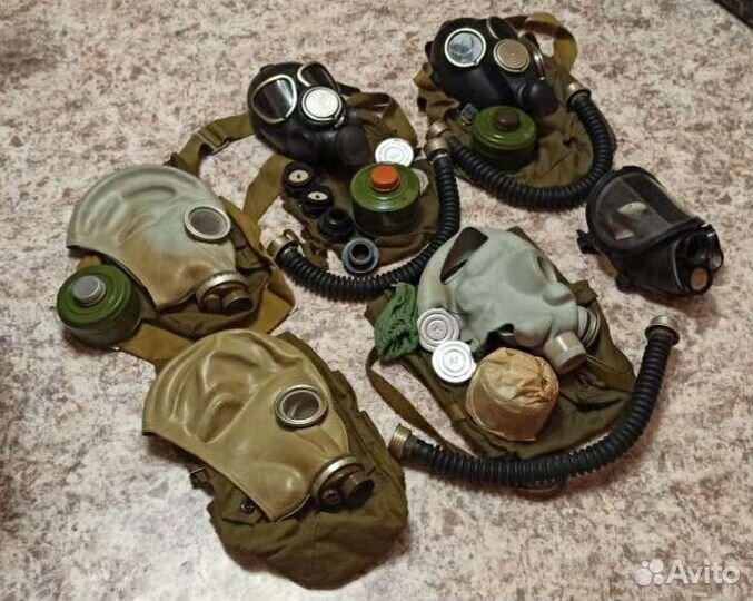 Лот противогазов