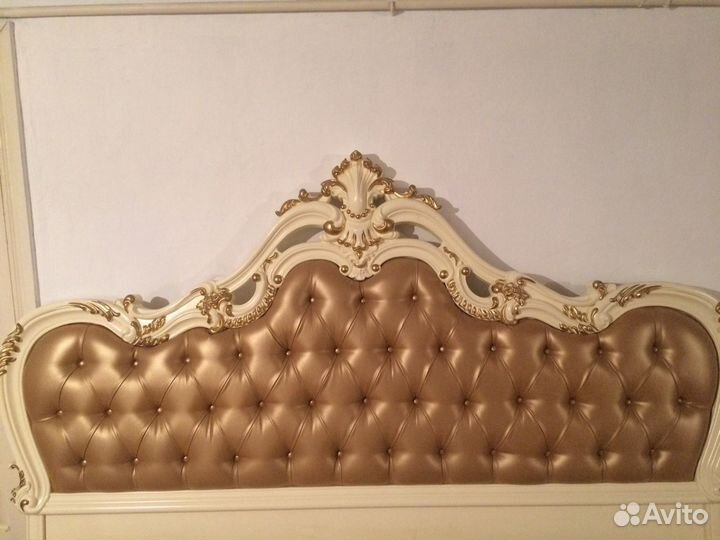 Кровать двухспальная