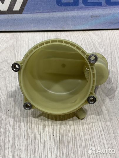 Бачок эгур гур насоса электрогидроусилителя руля L