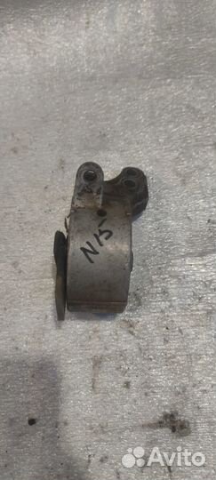 Подушка двигателя Ниссан Альмера n15