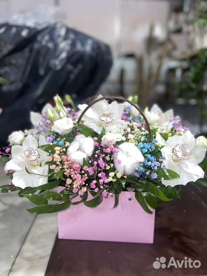 Доставка цветов и букетов