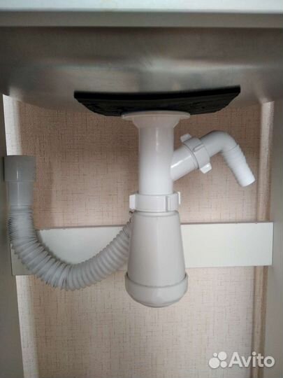 Кухонная мойка с тумбой