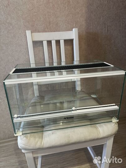 Террариум с вентиляцией и замком