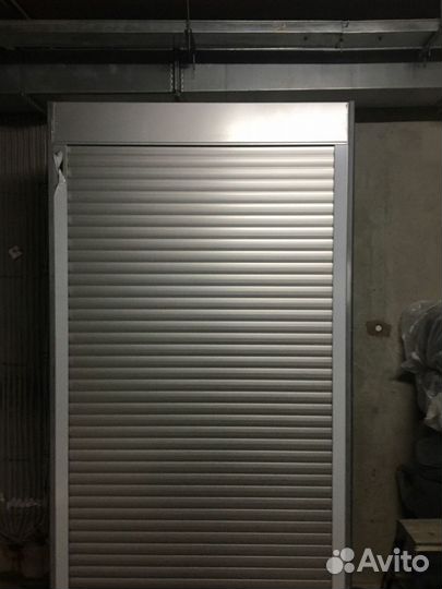 Роллетные шкафы в паркинг/ Шкаф для паркинга