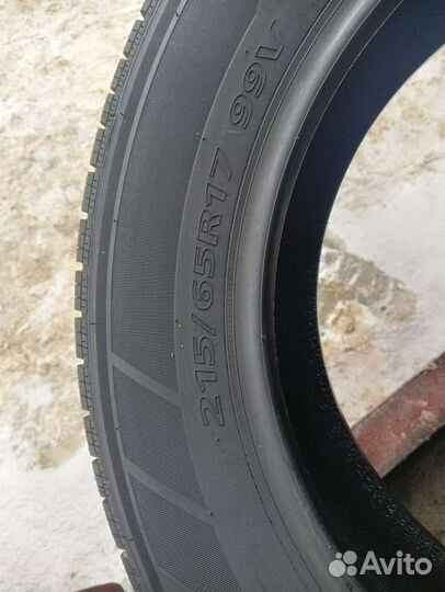 Centara Grand Tourer H/T 215/65 R17