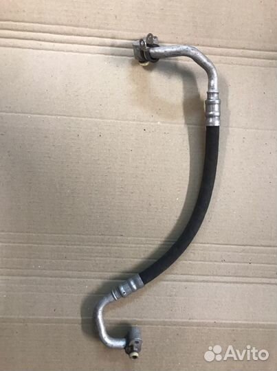 Трубка кондиционера VW Touran 1T/ Passat B6