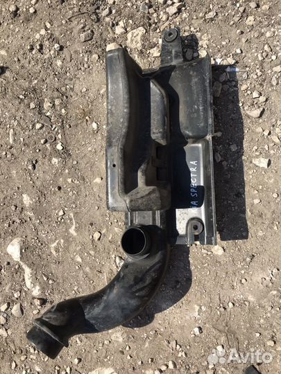 Kia Spectra Киа Спектра резонатор воздушного фильт