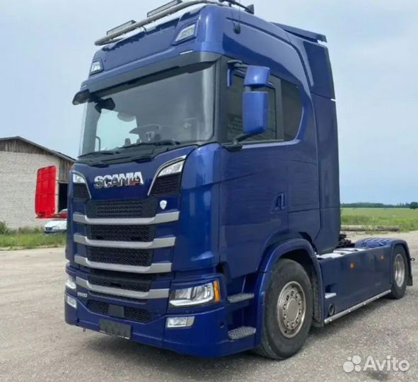 Pазбираем грузовик Scania 6 series с 2016