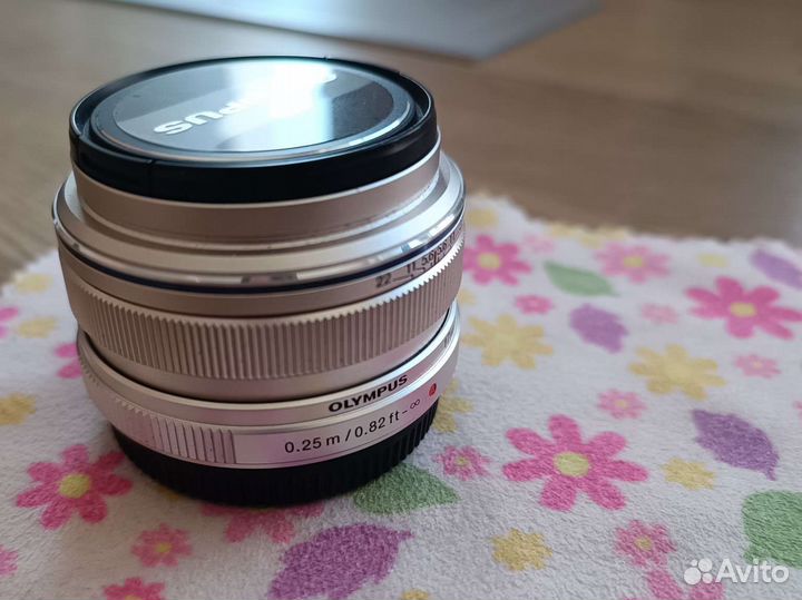 Объектив olympus 17mm 1.8 MFT как новый