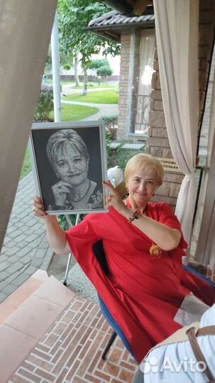 Портрет из страз на заказ