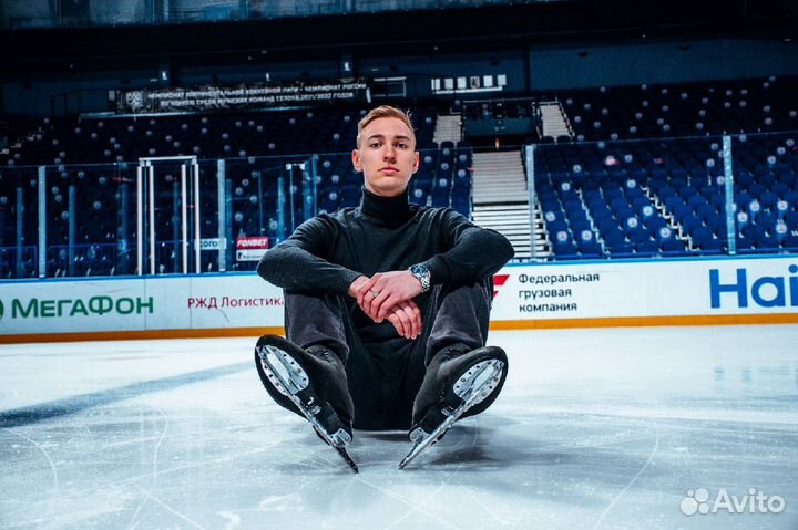 Тренер по фигурному катанию