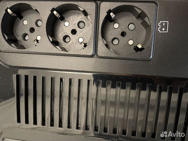 Источник бесперебойного питания 800 ва